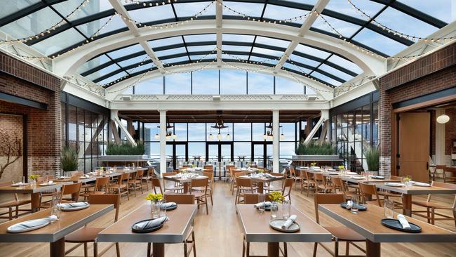 Cindy's restaurant at Chicago Athletic Association.