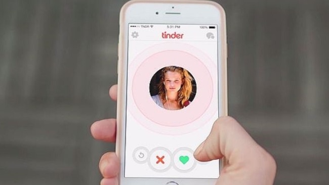 Apps that appear Tinder-like are concerning police and online experts.