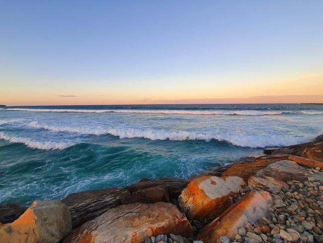 Cassandra McLelland was the winner of our cover image competition this week with the beautiful colours of the Iluka wall at sunset. Congratulations Cassandra!