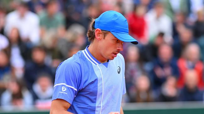 PARIS, FRANCE - JUNE 01: Alex De Minaur of Australia celebrates a point against Jan-Lennard Struff of Germany in the Men's Singles third round match during Day Seven of the 2024 French Open at Roland Garros on June 01, 2024 in Paris, France. (Photo by Clive Mason/Getty Images)