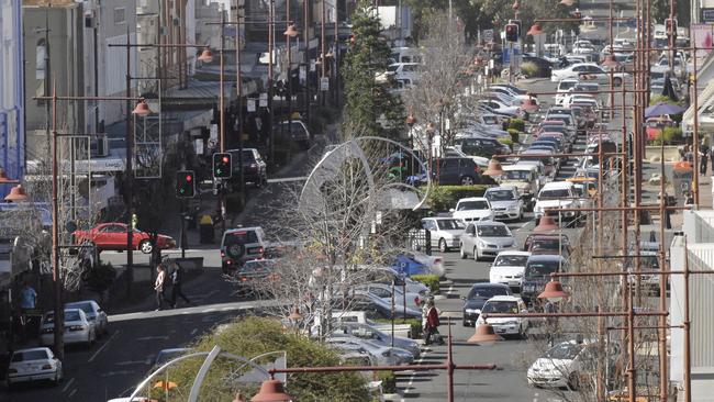 Why Toowoomba businesses are struggling in wake of SEQ lockdown