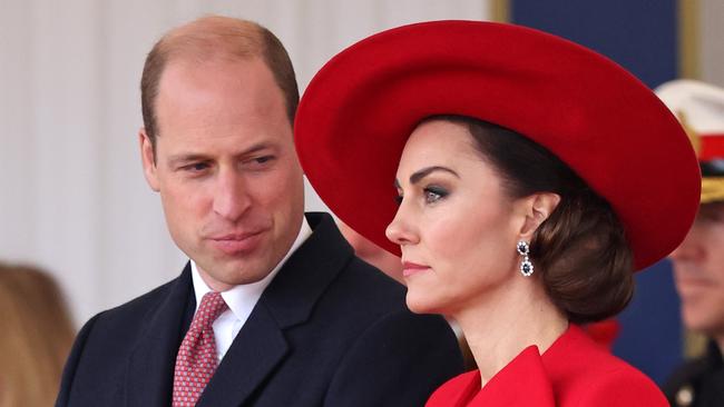 LONDON, ENGLAND - NOVEMBER 21: Prince William, Prince of Wales and Catherine, Princess of Wales attend a ceremonial welcome for The President and the First Lady of the Republic of Korea at Horse Guards Parade on November 21, 2023 in London, England. King Charles is hosting Korean President Yoon Suk Yeol and his wife Kim Keon Hee on a state visit from November 21-23. It is the second incoming state visit hosted by the King during his reign. (Photo by Chris Jackson - WPA Pool/Getty Images)