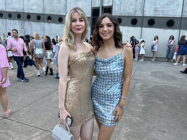 Hollie Baker and Anica Iacob