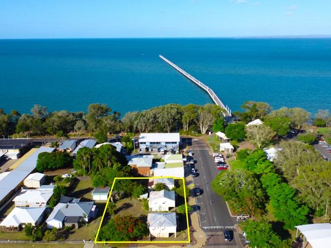 4-5 Pier Street, Urangan, QLD 4655