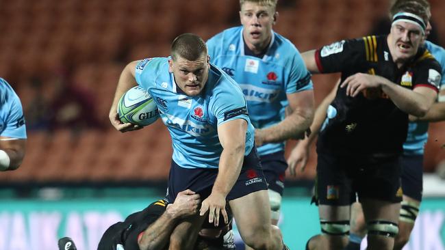 HAMILTON, NEW ZEALAND - MAY 26:  Tom Robertson of the Waratahs is tackled during the round 15 Super Rugby match between the Chiefs and the Waratahs at FMG Stadium on May 26, 2018 in Hamilton, New Zealand.  (Photo by Phil Walter/Getty Images)