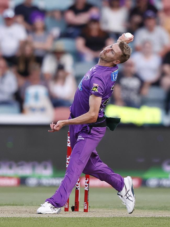 BBL match between the Hobart Hurricanes v Melbourne Stars from Blundstone Arena, Hobart. Hurricanes Riley Meredith. Picture: Zak Simmonds