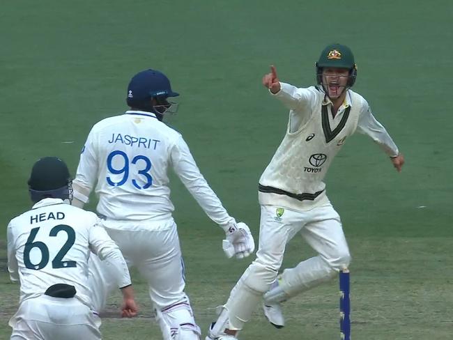 The youngster made sure the Indian quick could see him. Photo: Fox Sports