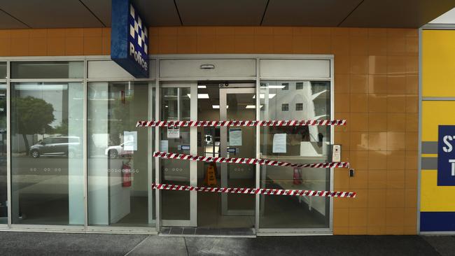 Members of the public were asked to attend another police station as Darwin CBD police station remained closed to the public. Picture: Zizi Averill