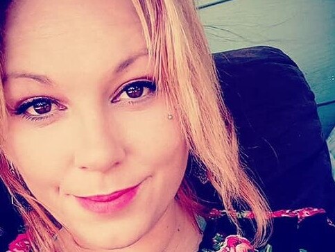 Bundaberg mum of 6 Jade Warry died on New Year's Eve after hit a tree Picture Facebook