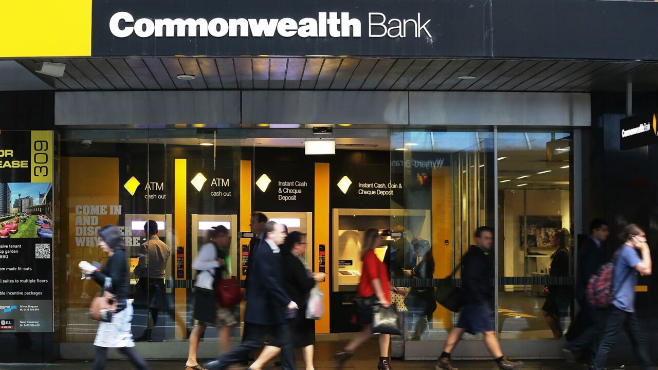 Commonwealth Bank to back-pay staff up to $15 in entitlements