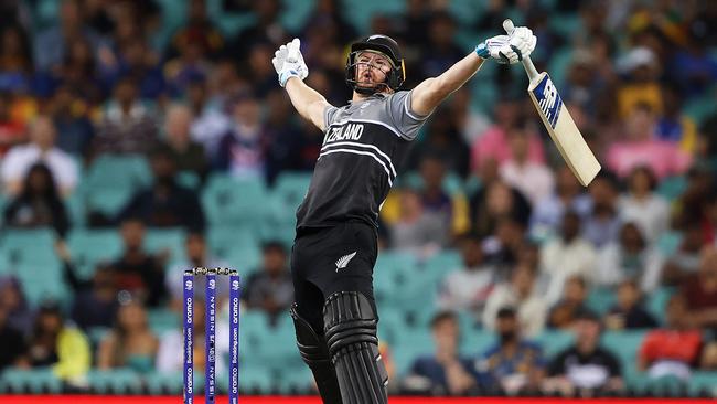 Glenn Phillips of New Zealand. Photo by Mark Kolbe/Getty Images