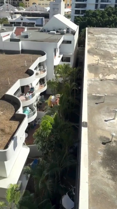 More videos emerge of Surfers Paradise roof jumpers