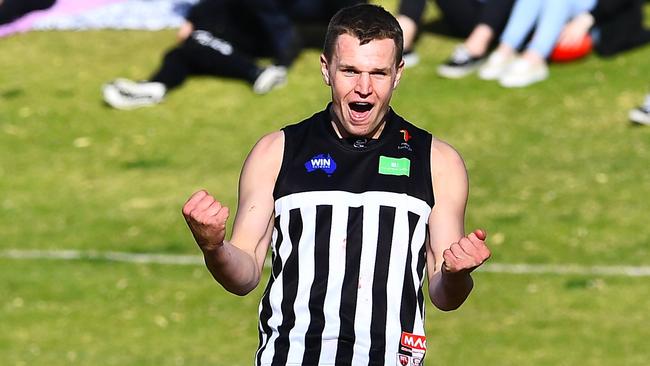 Daniel Nobes kicks his 100th goal for Waikerie last year. Picture: GRANT SCHWARTZKOPFF