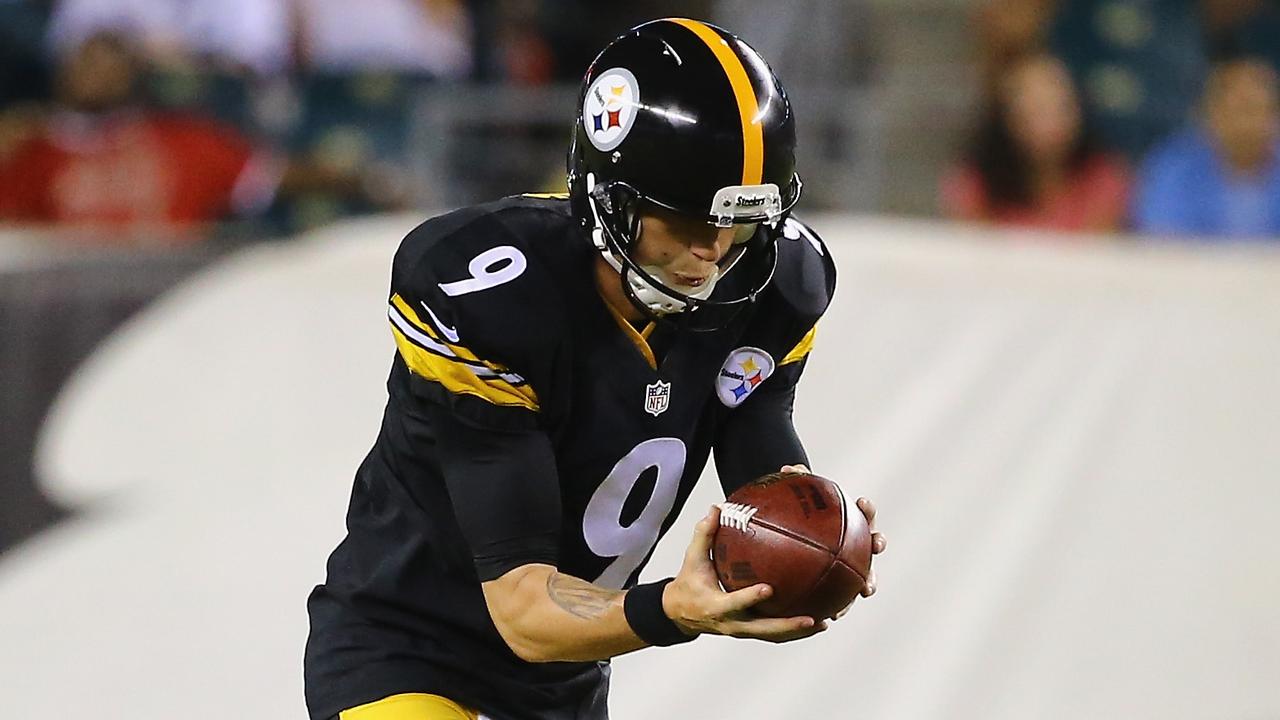 PHILADELPHIA, PA - AUGUST 21: Brad Wing #9 of the Pittsburgh Steelers in action against the Philadelphia Eagles during their Pre Season game at Lincoln Financial Field on August 21, 2014 in Philadelphia, Pennsylvania. (Photo by Al Bello/Getty Images)