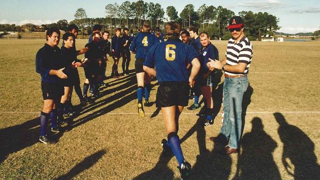 Bond players run out for a game in 1989. Photo: Supplied