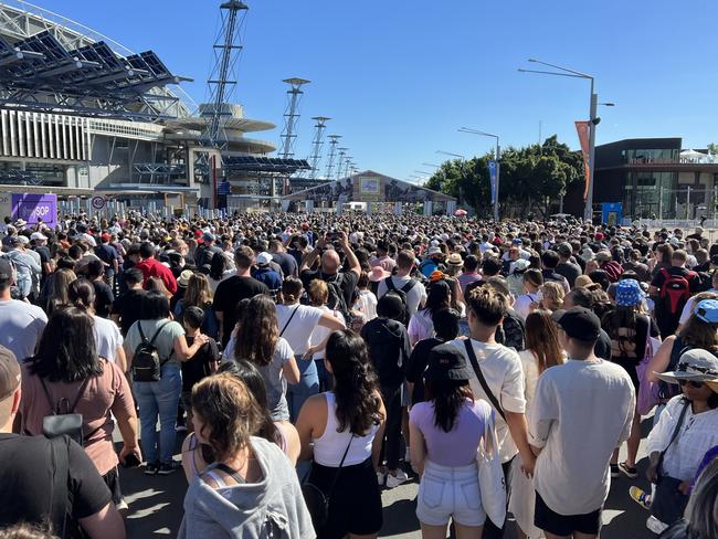 Huge crowds and  Easter show queues on Good Friday , Picture: Supplied