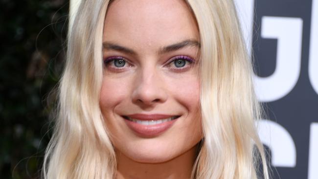 Australian actress Margot Robbie arrives for the 77th annual Golden Globe Awards on January 5, 2020, at The Beverly Hilton hotel in Beverly Hills, California. (Photo by VALERIE MACON / AFP)