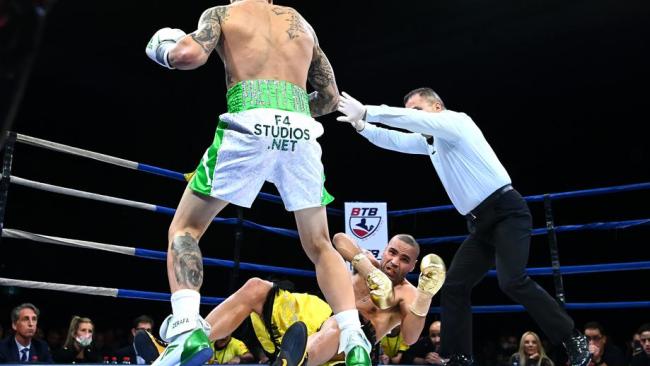 Mundine vs Zerafa. Photo: Getty.