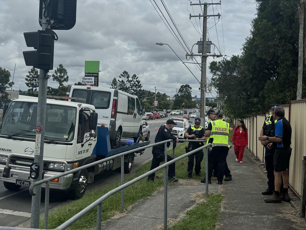 The driver of this tow truck came to the aid of the distraught mother. Picture: Tayla Coucaud