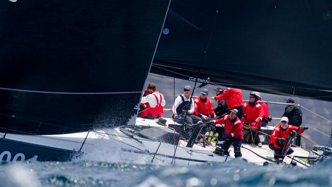 Matt Allen and his team at the start of the race.