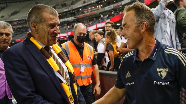 Jeff Kennett has dismissed reports Hawthorn wants Alastair Clarkson to coach elsewhere next season.