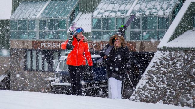 It’s absolutely dumping snow at Perisher today. Pic: Perisher Facebook.