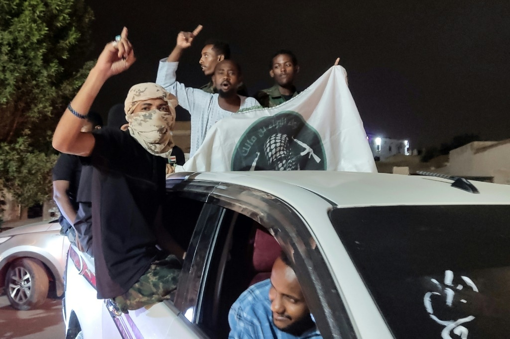 Sudan army advances in central Khartoum after retaking palace