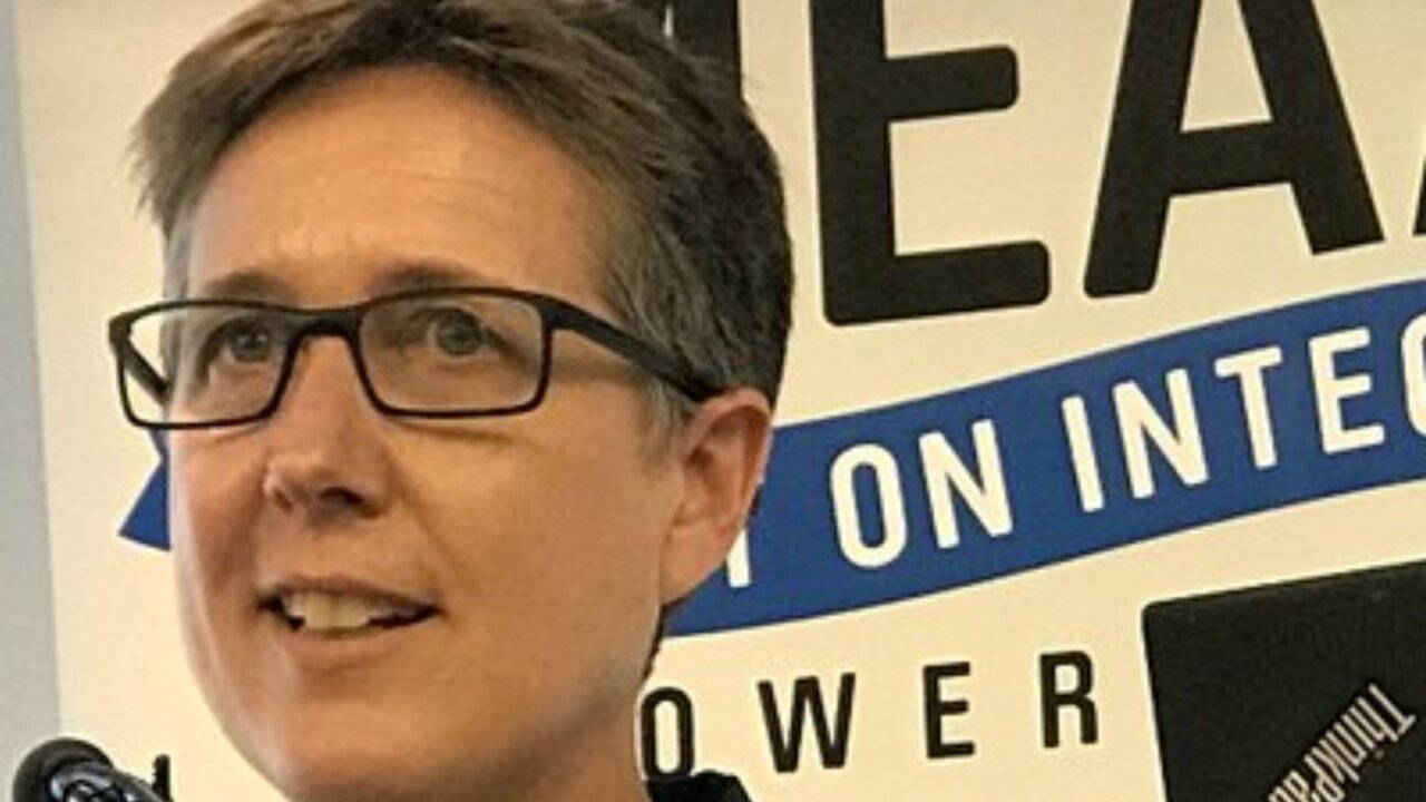 ACTU boss continues fight to close gender pay gap on International Women's Day