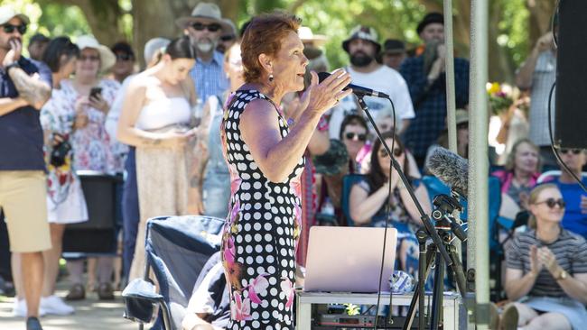 Senator Pauline Hanson speaks at the pro-choice community barbecue in Queens Park. Wednesday, December 22, 2021. Picture: Nev Madsen.