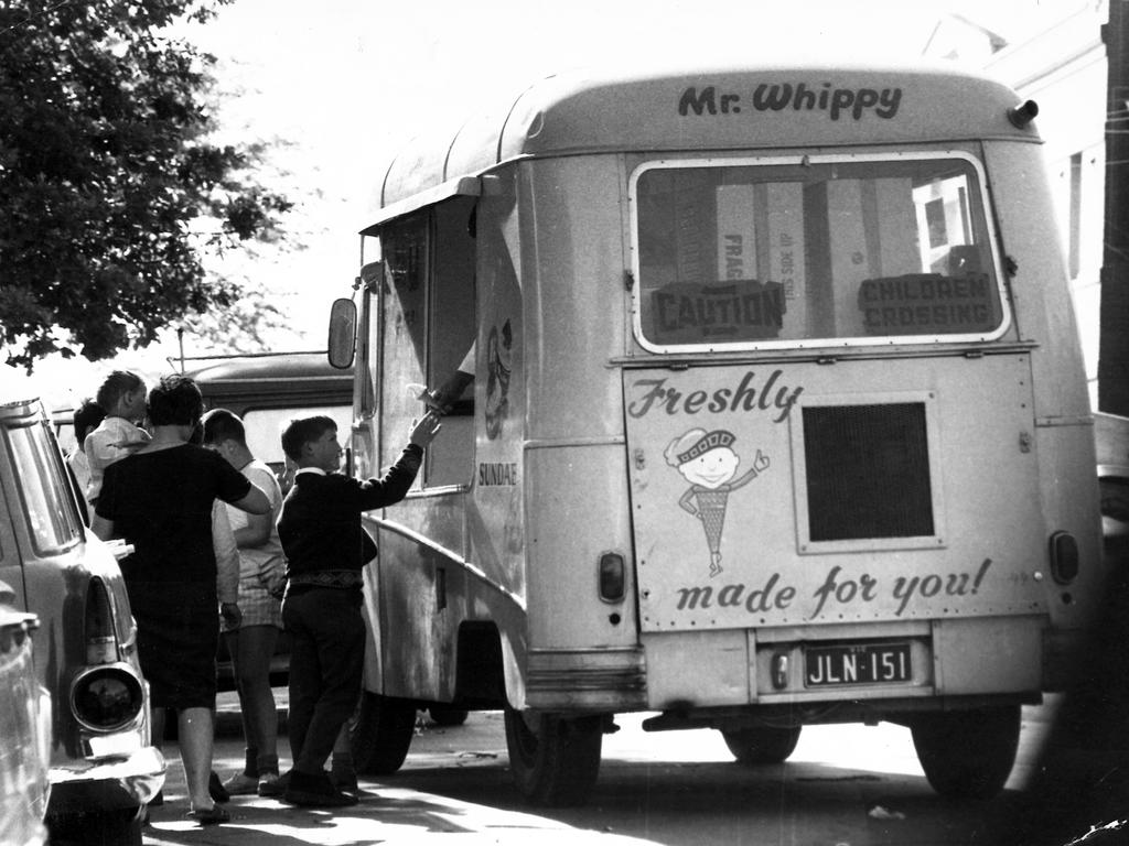 A busy Mr Whippy van in Melbourne in 1967.