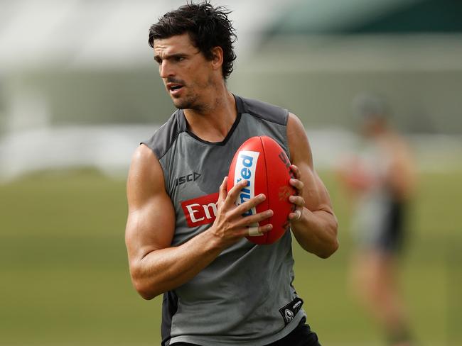 MELBOURNE, AUSTRALIA - JANUARY 11: Scott Pendlebury of the Magpies in action during the Collingwood Magpies training session at Olympic Park Oval on January 11, 2017 in Melbourne, Australia. (Photo by Michael Willson/AFL Media/Getty Images)