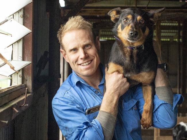 FOTY Preview - Oliver VidorOliver Vidor is the farm manager at Banongill South.PICTURED: Oliver Vidor is the farm manager at Banongill South with his kelpie Pippa. PICTURE: ZOE PHILLIPS