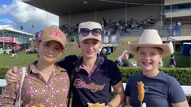 L-R: Lilly Garrett, Pippa and Mackenzie at the Gympie Show 2025.