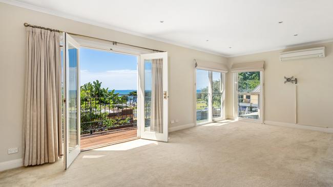 Take in views of the Portarlington foreshore from the main bedroom and first floor balcony.