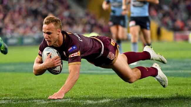 Daly Cherry-Evans scores his try during for Queensland. Picture; AAP/Darren England.