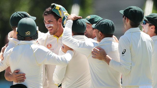 Mitchell Starc takes the wicket of Dhananjaya de Silva. Picture: Phil Hillyard