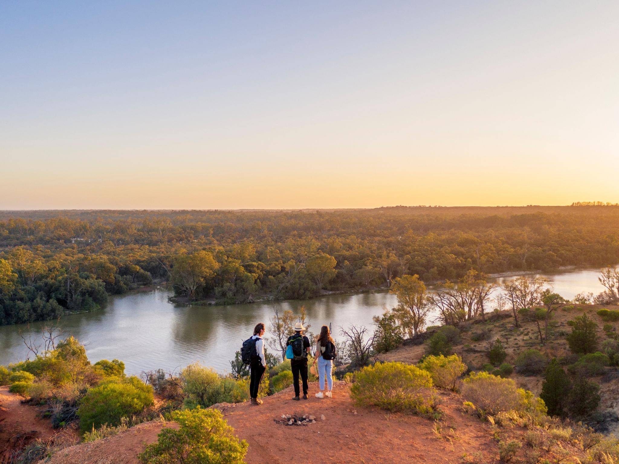 The highly acclaimed Murray River Walk. Picture: SATC