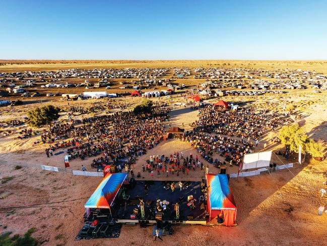 BIG RED BASH BIRDSVILLE ESCAPE AUGUST 23 2020 ISSUEPRODUCT PUFFER JACKET