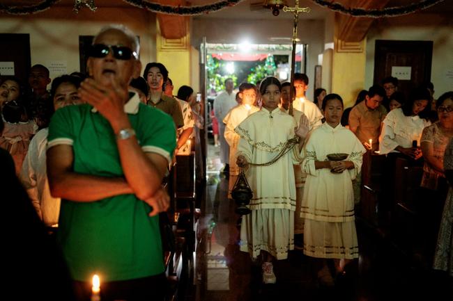 Catholics hold muted Christmas mass in Indonesia’s Sharia stronghold