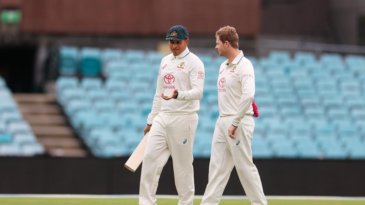 SYDNEY, AUSTRALIA - JANUARY 01: Usman Khawaja and Steve Smith of Australia check out the pitch ahead of the Third Test Match between Australia and Pakistan at Sydney Cricket Ground on January 01, 2024 in Sydney, Australia. (Photo by Mark Evans/Getty Images)