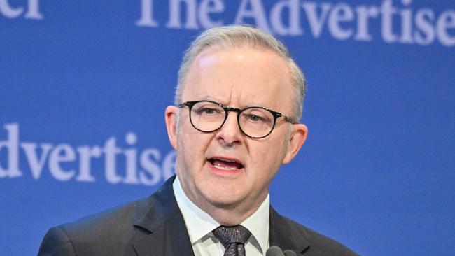 ADELAIDE, AUSTRALIA - NewsWire Photos FEBRUARY 21, 2025: The Prime Minister, Anthony Albanese delivers a speech at the Building a Bigger, Better SA Forum. Picture: NewsWire / Brenton Edwards