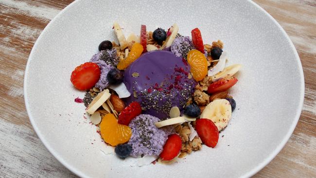 Dessert plate at The Espresso Warriors cafe. (AAP IMAGE/Joe Murphy)