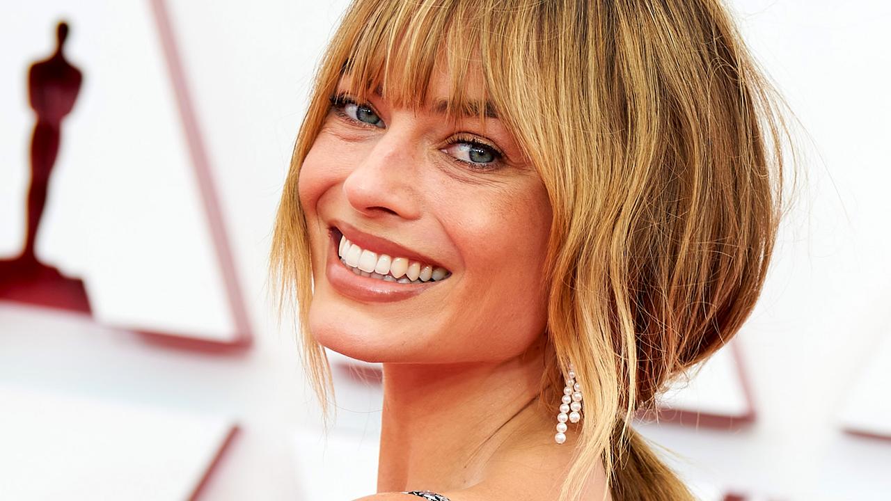 Margot Robbie to join lineup of returning Neighbours cast for finale