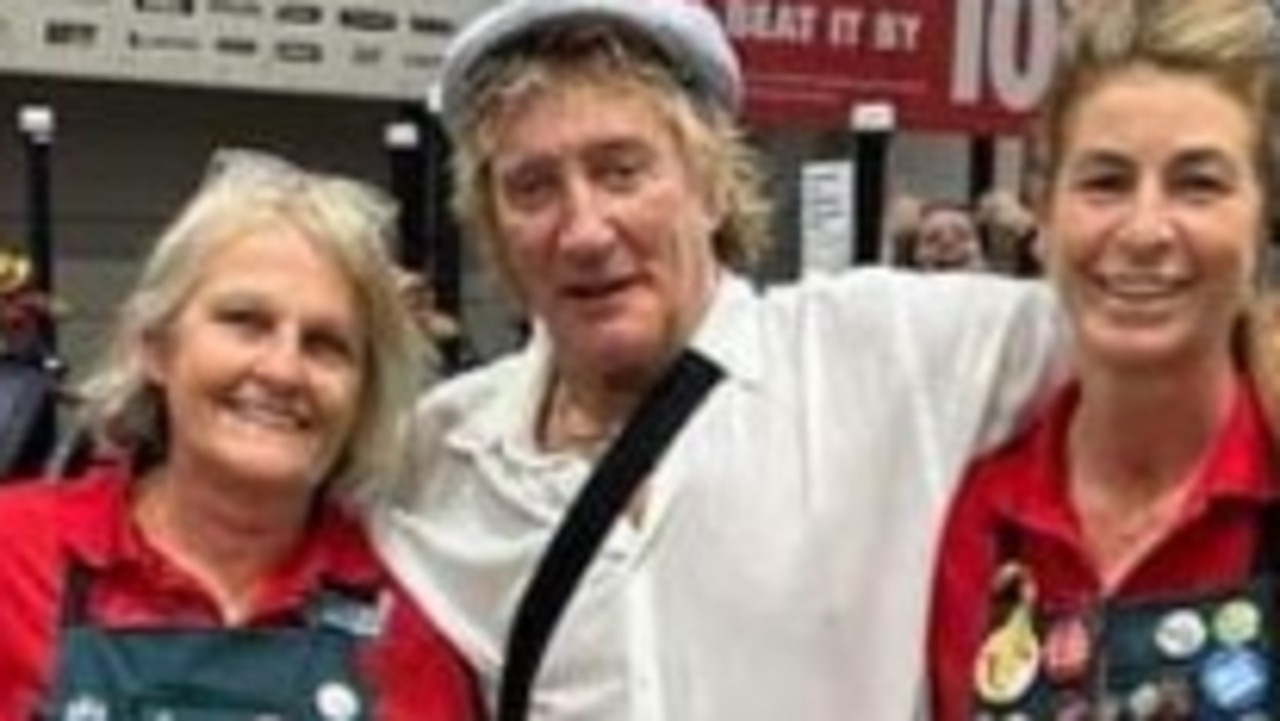 Rod Stewart pops up at Aussie store