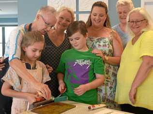 Abigail Leadbetter, Peta Lloyd, Desley Cowley, Logan Cowley, Deb Cowley, Melva Tindal and Gina McDonald at Oaktree Village crafts. Picture: Jann Houley