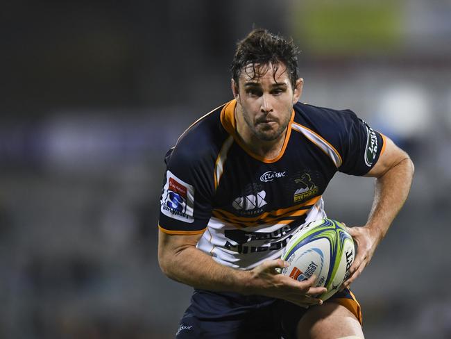 Sam Carter of the Brumbies in action during the Round 8 Super Rugby match between the Brumbies and the Queensland Reds at GIO Stadium in Canberra, Saturday, April 7, 2018. (AAP Image/Lukas Coch) NO ARCHIVING, EDITORIAL USE ONLY