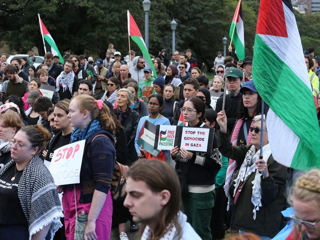 03/05/2024. pro-Palestine encampment protesters gather. University of Sydney pro-Palestine encampment counter-protest. Pro-Israel counter-protesters gathered at the other side of University of Sydney's campus during pro-Palestine encampment rally held at the same time. Both sides asked members of the public to come along in support. Britta Campion / The Australian