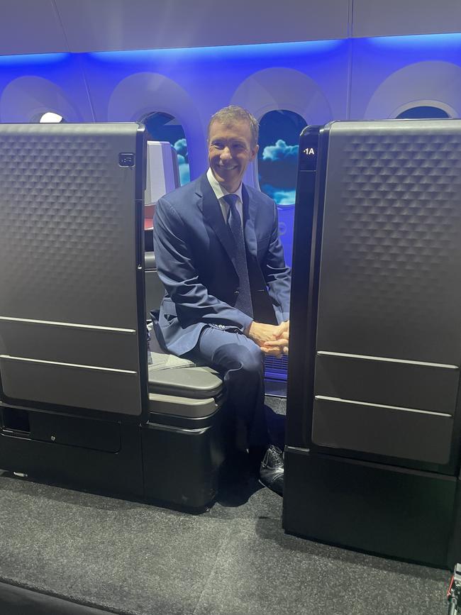 United Airlines CEO Scott Kirby showing off the new Polaris Studio seat, which will appear on new 787-9s next year.
