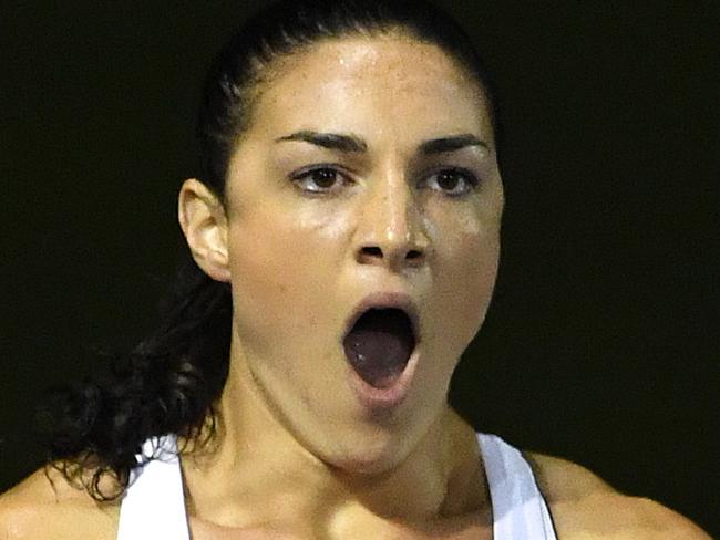 Michelle Jenneke of New South Wales prepares to run in the Womens 100m Hurdles during the 2018 Summer of Athletics Grand Prix at Queensland Sport and Athletics Centre in Brisbane, Thursday, March 22, 2018. (AAP Image/Dave Hunt) NO ARCHIVING, EDITORIAL USE ONLY