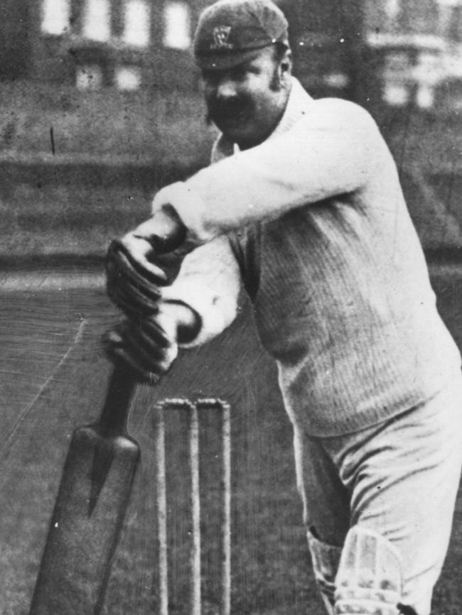 Australian test cricketer Billy Murdoch in action. Photo: File 